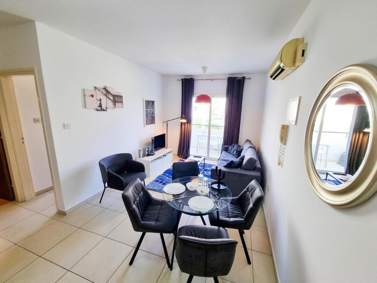 Seaside Heaven Apartment With Pool Larnaca Exterior foto